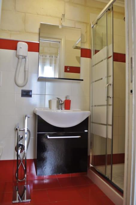B&B Lecce Holidays Bagian luar foto