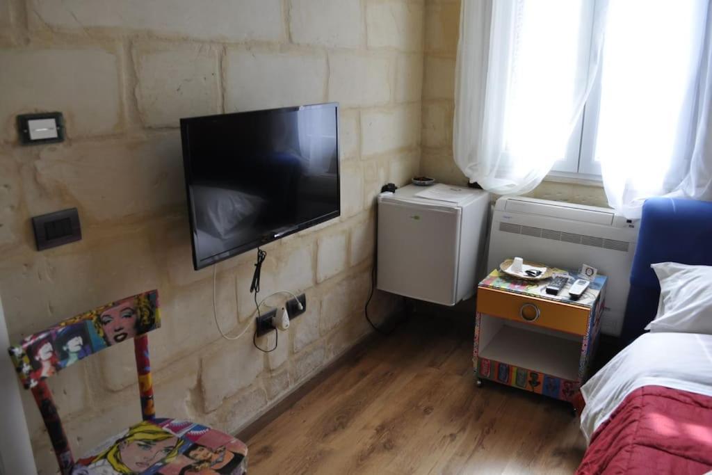 B&B Lecce Holidays Bagian luar foto