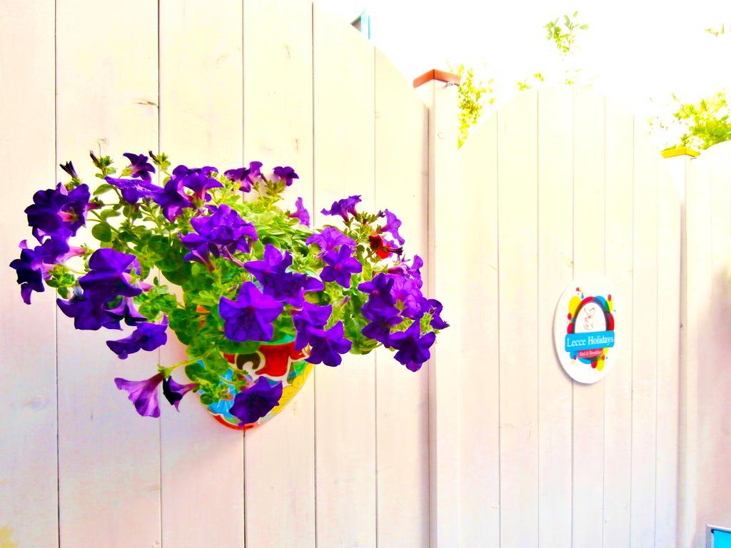 B&B Lecce Holidays Bagian luar foto