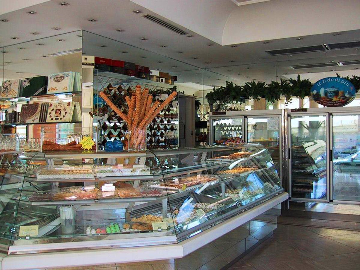 B&B Lecce Holidays Bagian luar foto