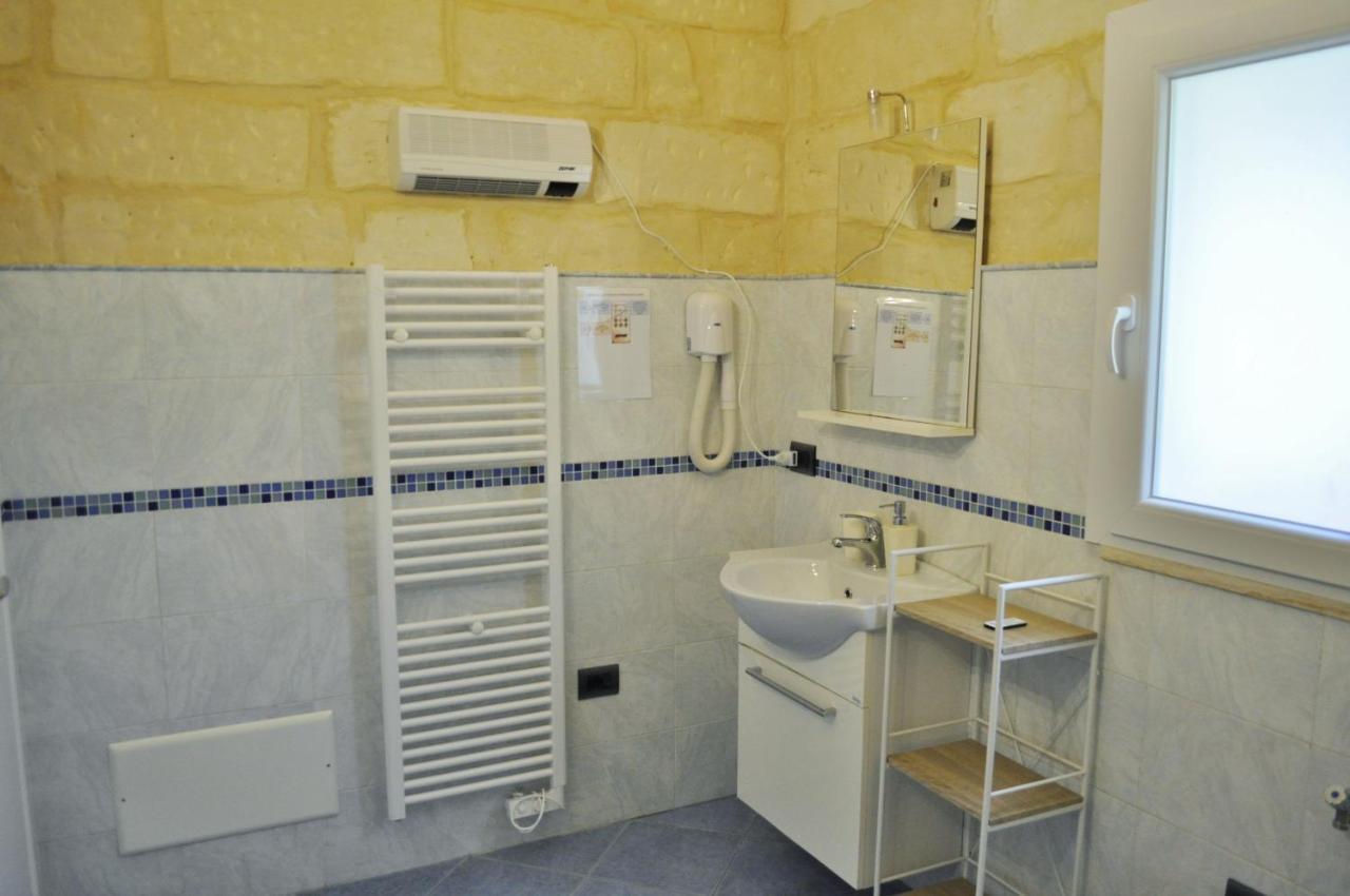 B&B Lecce Holidays Bagian luar foto