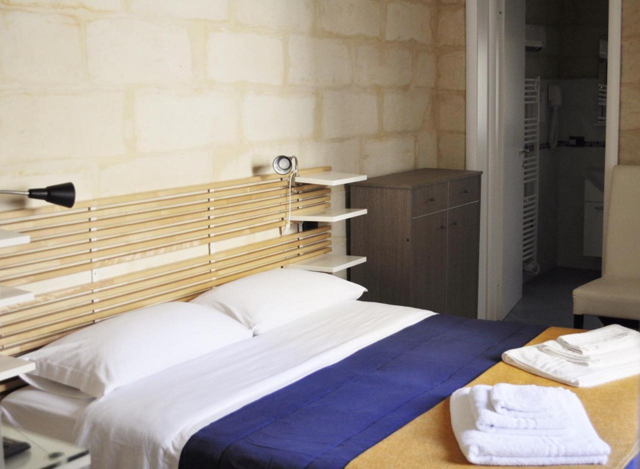 B&B Lecce Holidays Bagian luar foto