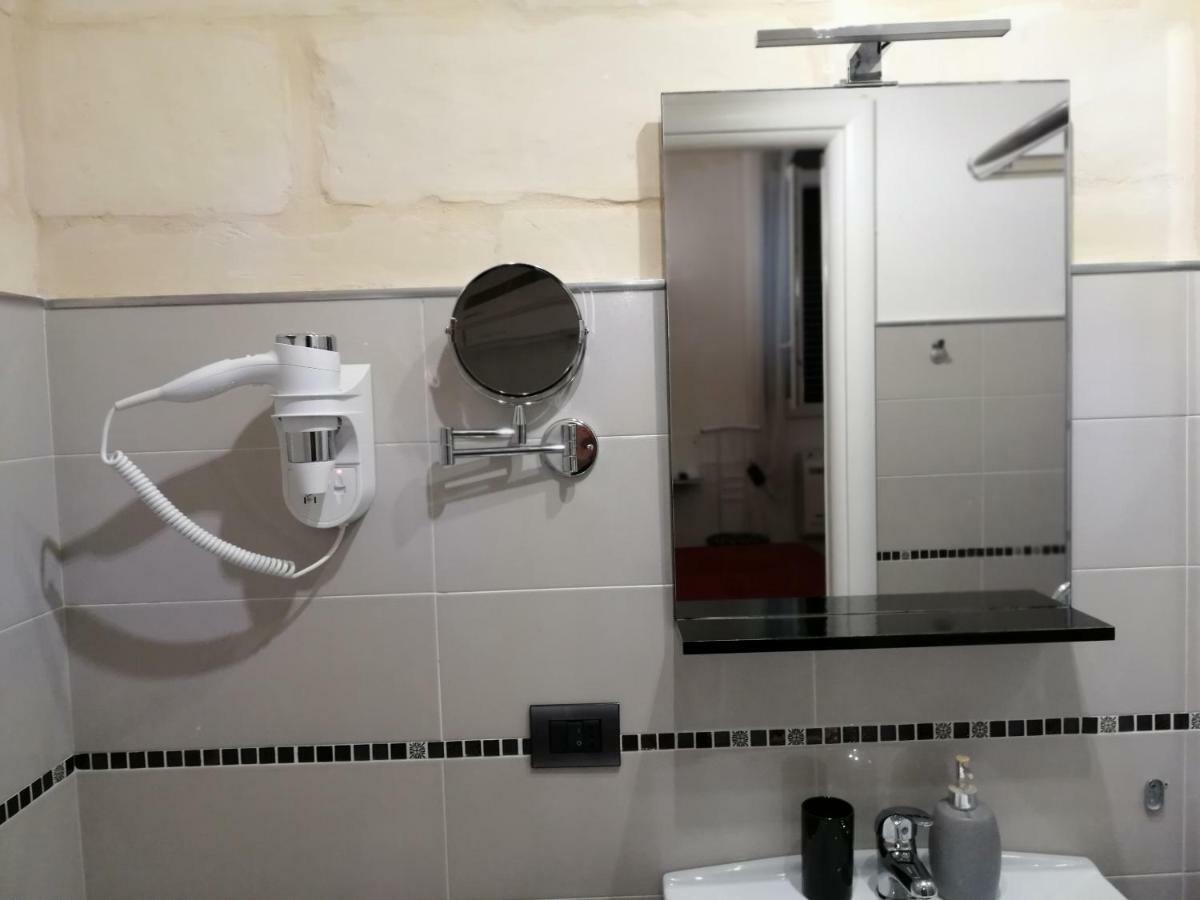 B&B Lecce Holidays Bagian luar foto